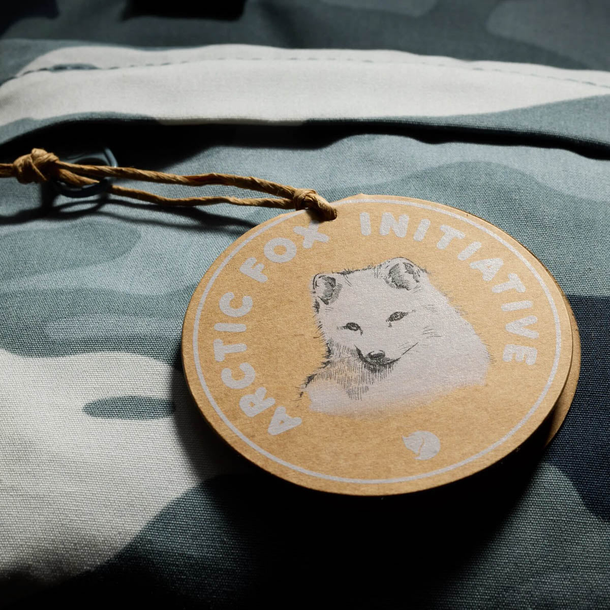 Fjallraven Kanken Graphics Hip Pack 藝術特訂版G-1000 HeavyDuty S防撕裂多功能腰包【香港行貨】| 內置安全鎖匙扣 | 限量動物圖騰隨身胸包斜孭包 - Life Sports
