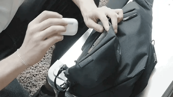 niid Radiant II Sling Bag R2 時尚隨身袋 二合一 單獨/合併使用