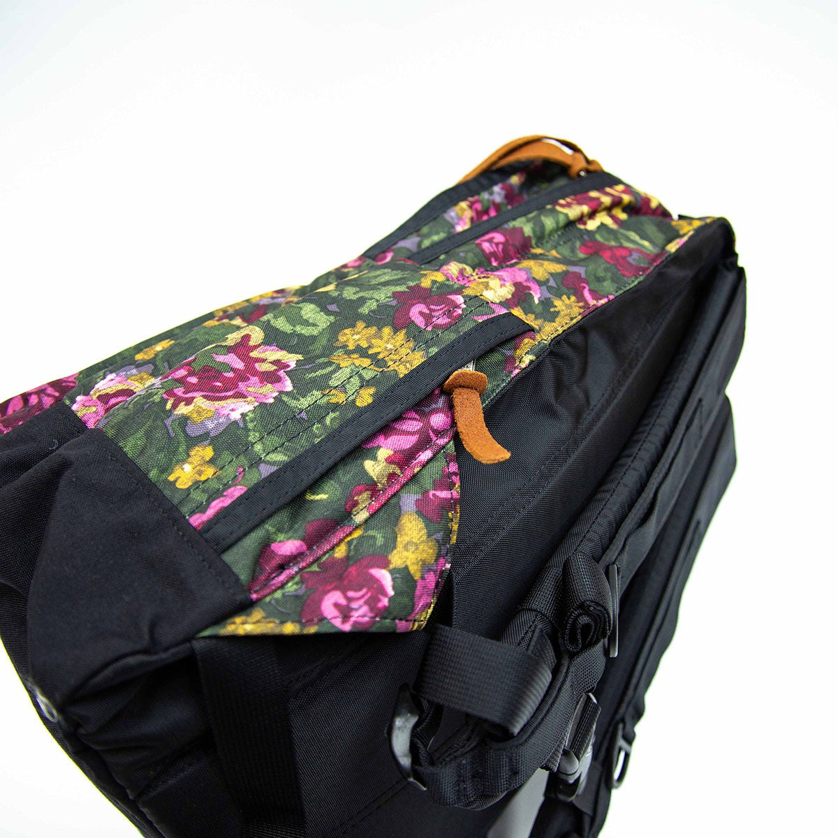 Gregory Every Day Backpack Garden tapestry licensed in Hong Kong
