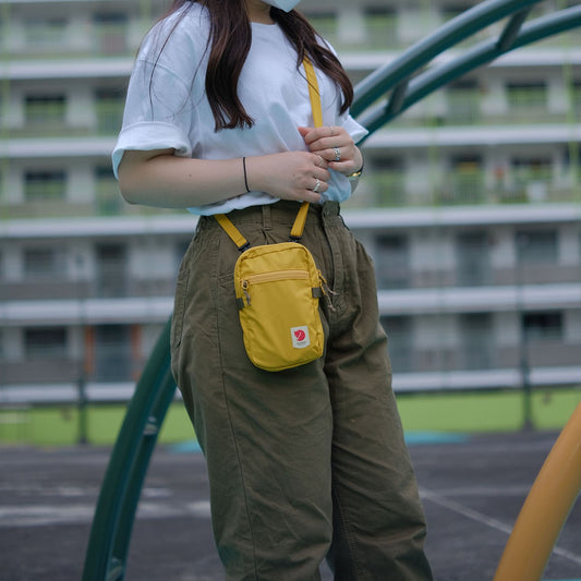 Fjallraven High Coast Pocket | 瑞典北極狐經典掛袋 | 香港行貨 2年保養 | 多色現貨發售 | 100% 回收尼龍防潑水 -北極狐專賣店