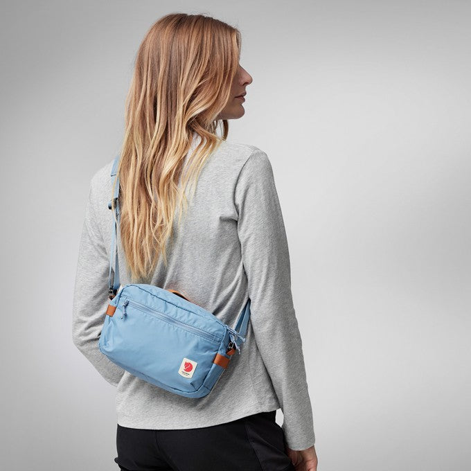 Fjallraven High Coast Crossbody lightweight waterproof crossbody bag organizer shoulder bag