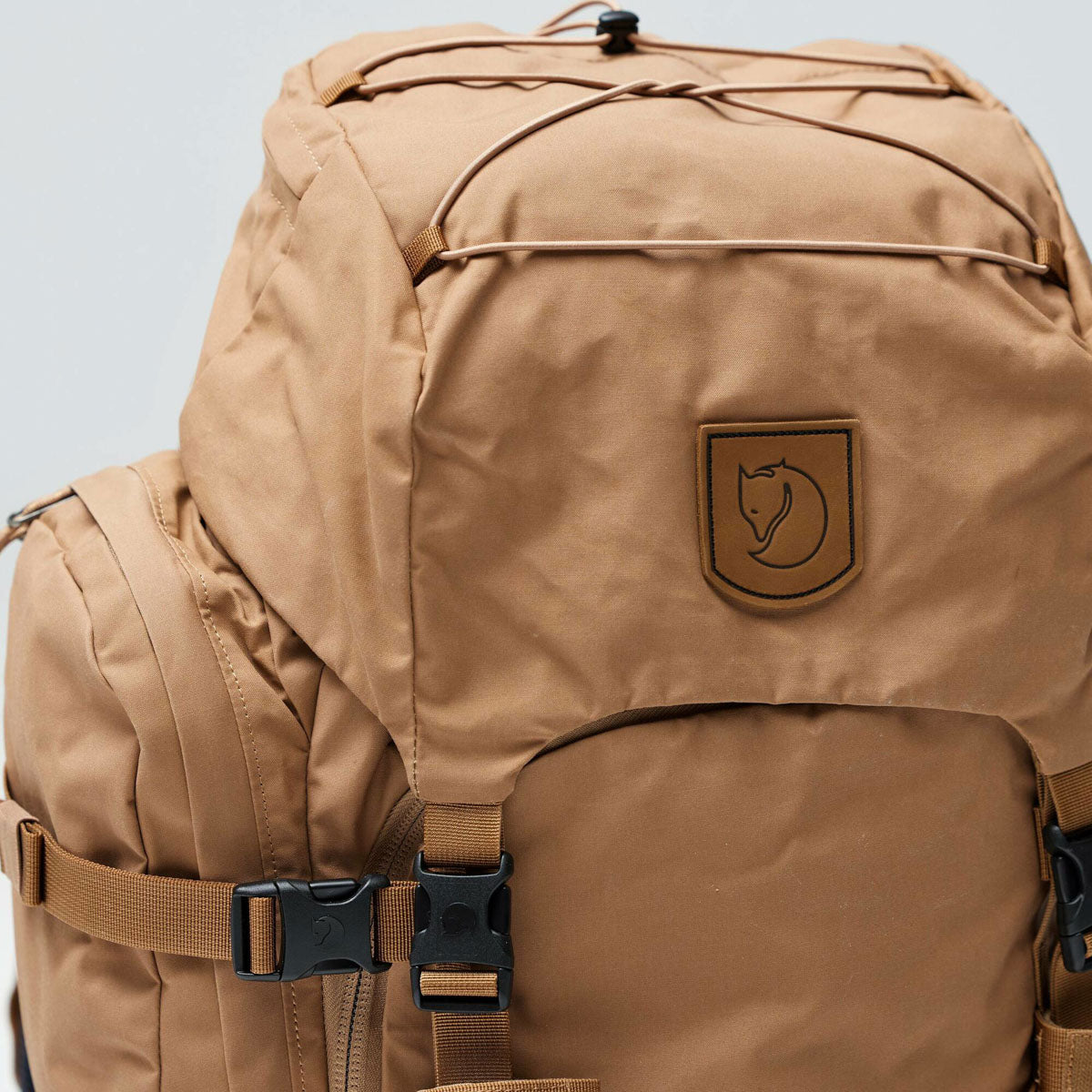Fjallraven Kajka 55 新版 戶外 登山 背囊 木製框架結合Perfect Fit調節裝置 香港行貨