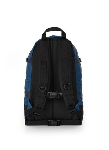 Gregory All Day V2.1 backpack 24 liters licensed in Hong Kong