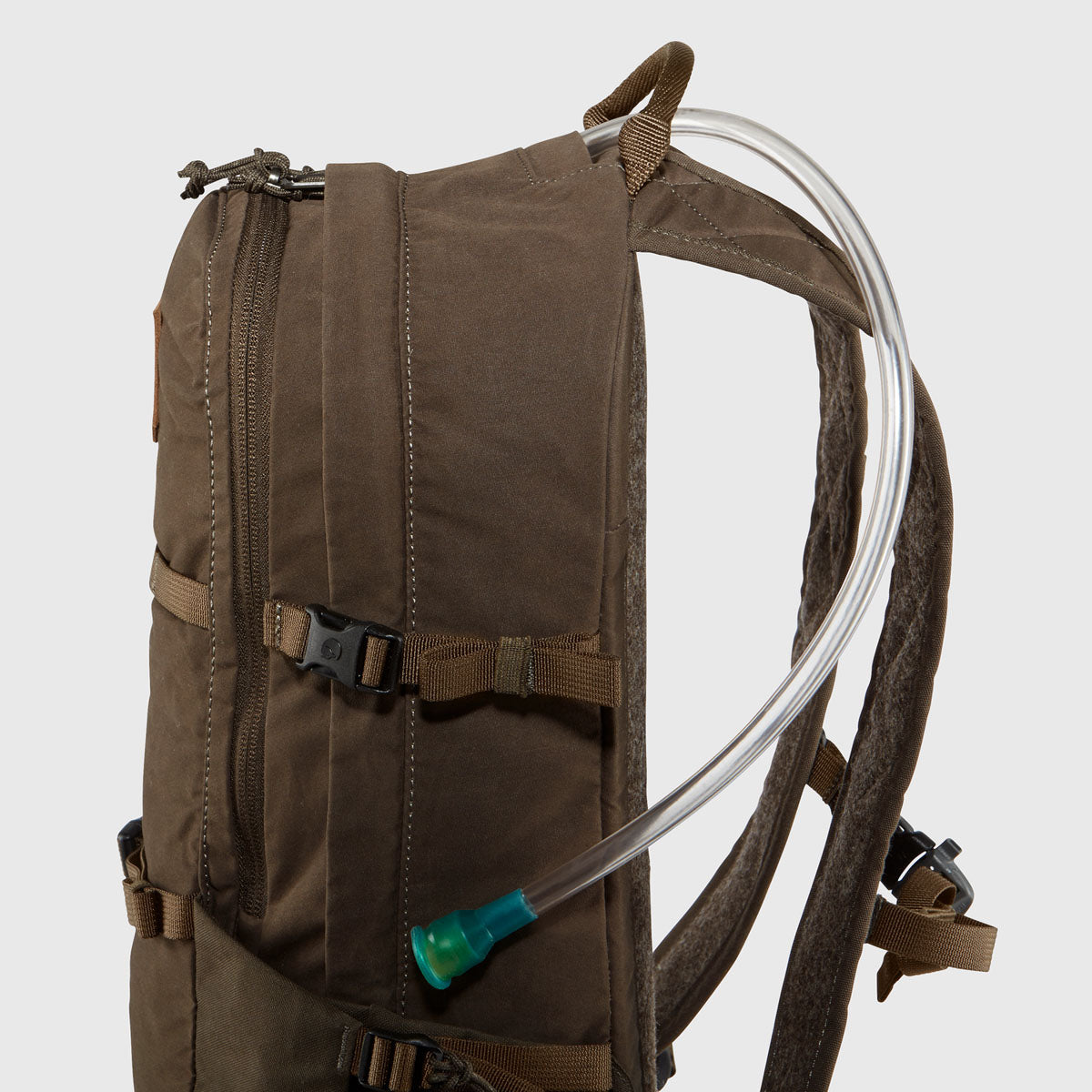 Fjallraven Lappland Hike 15 修身高機動多功能行山背囊【香港行貨】| G-1000防撕裂 | 瑞典羊毛背墊狩獵日用包 - Life Sports