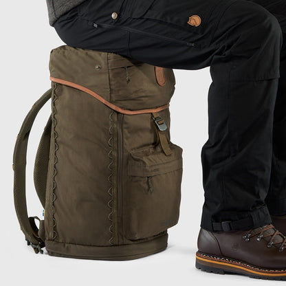 Fjallraven Singi Stubben hunting, fishing and bird watching outdoor backpack 27 liters with iron frame inside for sitting