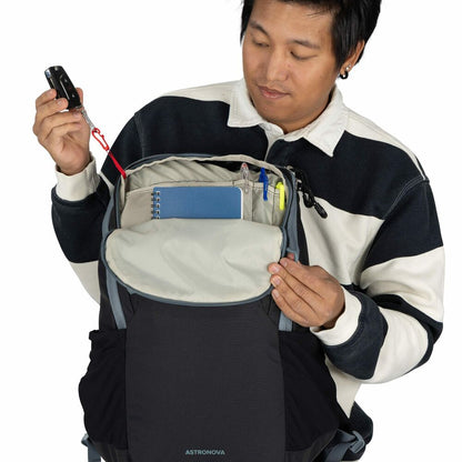 Osprey Astronova 23L 校園日常電腦雙肩背囊【香港行貨】| AirScape透氣網背 16吋筆電層 雙水樽袋 - Life Sports