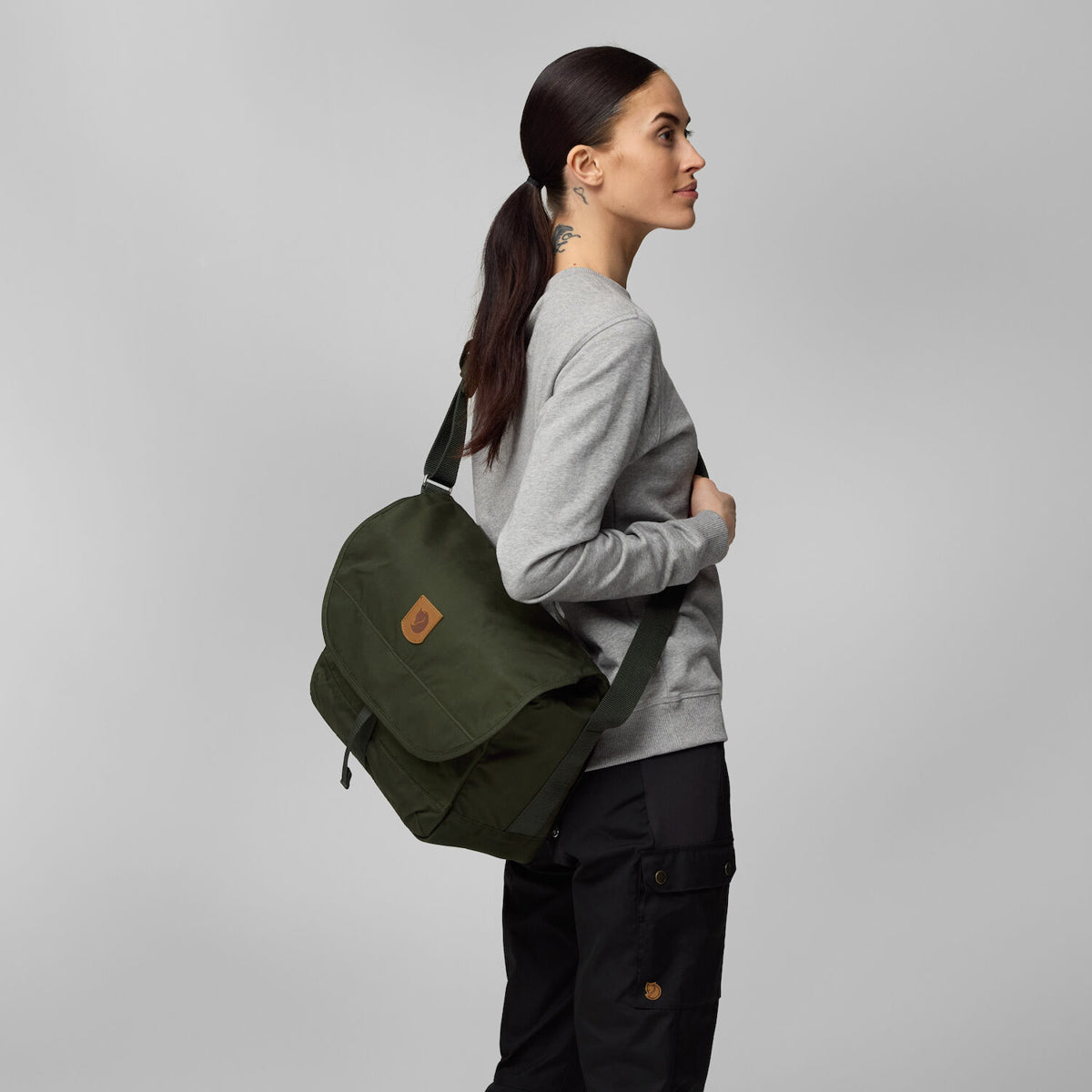 Fjallraven Greenland Shoulder bag 公事包 斜肩包 可放 15“電腦