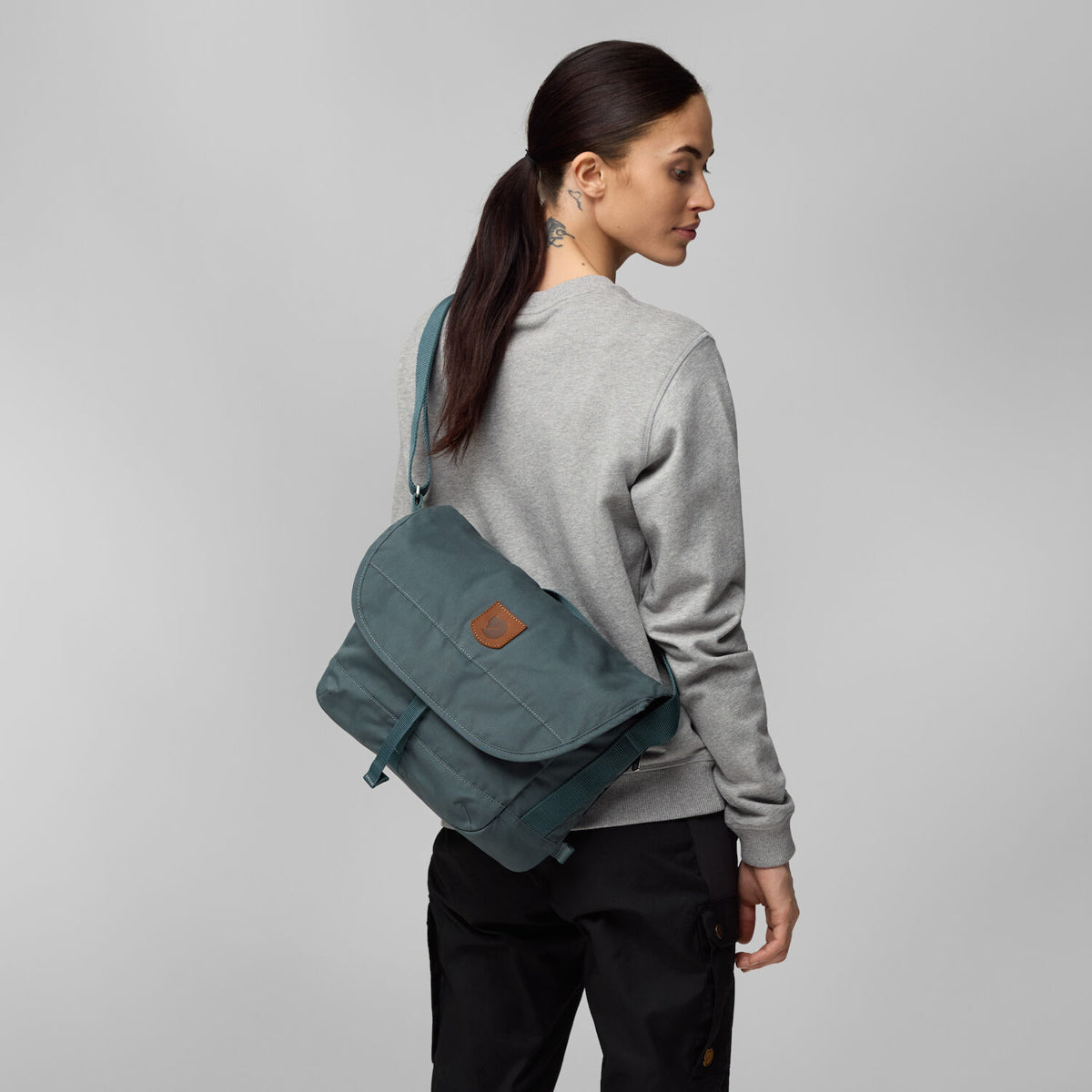 Fjallraven Greenland Small Shoulder bag 公事包 斜肩包 可放 13“電腦
