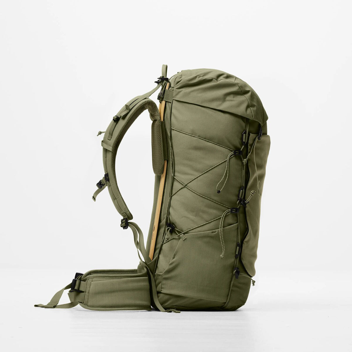Fjallraven Kajka X-Lätt 45 輕量重裝遠足登山背囊【香港行貨】| 專利樺木內架與Vinylon F面料 | 模組化快拆全可調遠征包 - Life Sports
