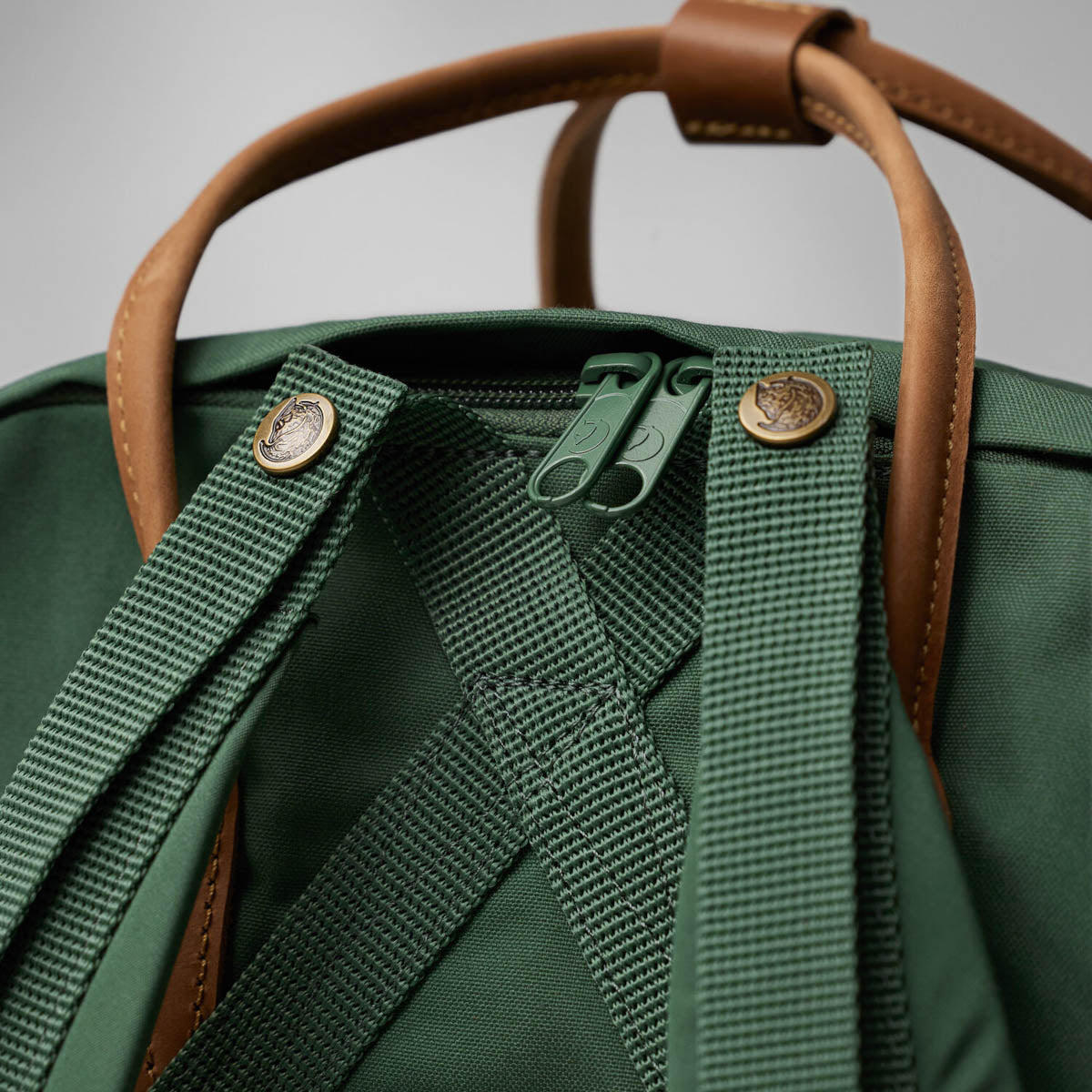 香港行貨 Fjallraven Kanken No.2 Laptop 15" 18L 筆電背囊