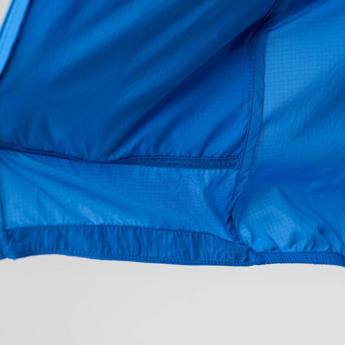 Fjallraven Keb Lätt Wind Jacket M 男裝輕量超便攜抗風防潑水外套【香港行貨】| 便攜 超輕 收納後 比手板仲要細 | 夏日徒步行山風衣 - M Size =100克重