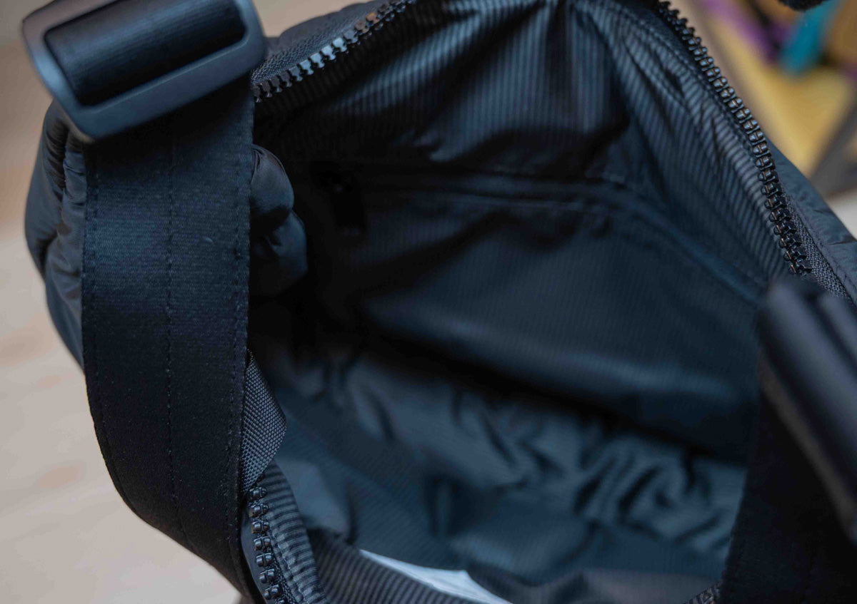 Herschel Yara Shoulder Bag 9L 雲朵澎澎感單肩斜孭包 | 100%再生環保絎縫面料 | 305g超輕量隨身包 - Life Sports