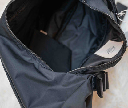 Herschel Yara Large Shoulder Bag 26L 大容量隨身單肩斜孭包 | 附可拆式內袋 | 450g輕量大容量 - Life Sports