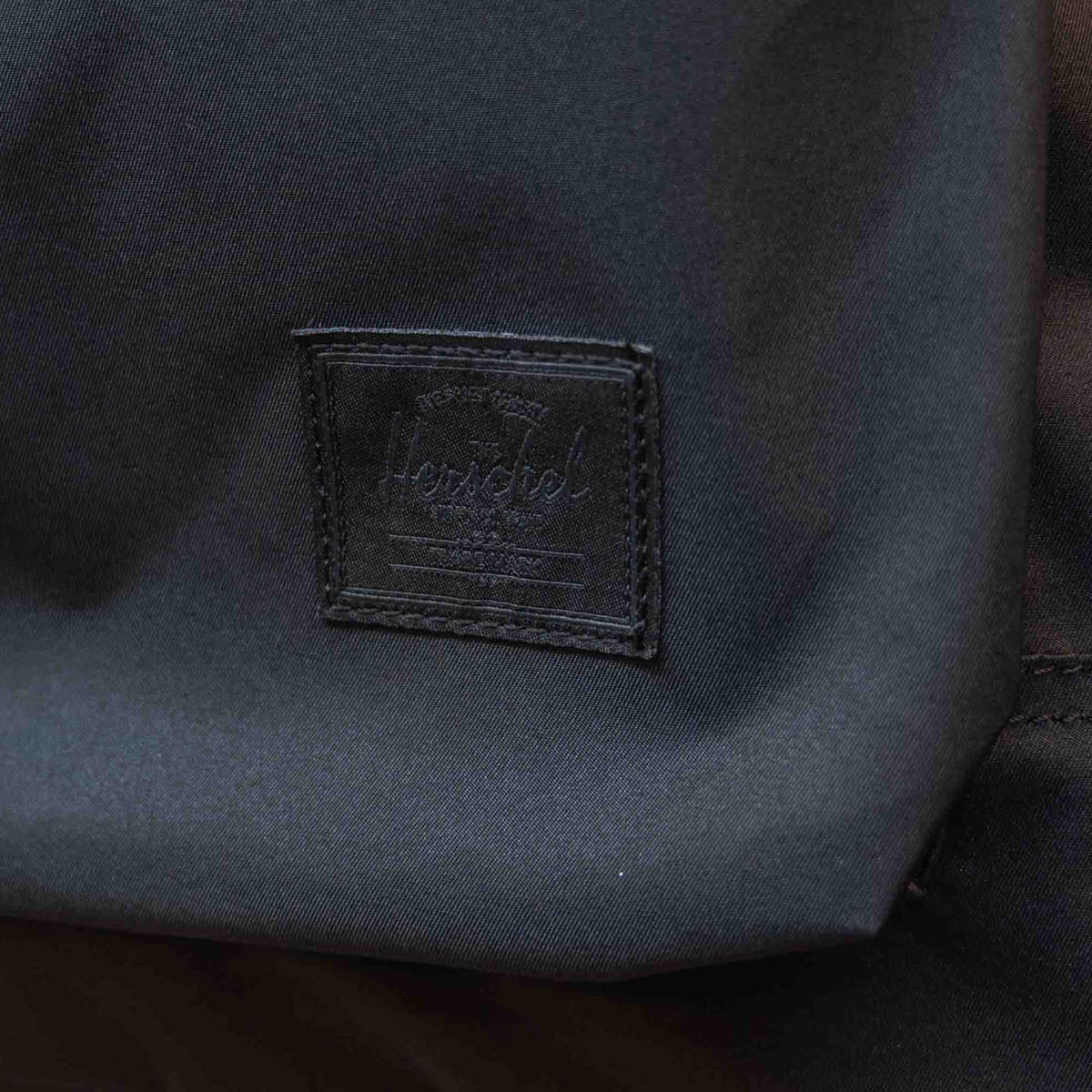 Herschel Premium Classic Heritage Backpack 24L 升級版高階斜紋真皮雙肩背囊 | 15/16吋電腦防護層 | 質感絲滑 商務背包 - Life Sports
