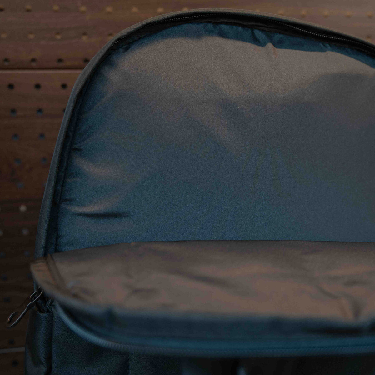 Herschel Classics Beatrix Backpack 20L 斜紋真皮電腦雙肩背囊 | 15/16吋筆電艙 | 附可拆內袋及行李套插 - Life Sports
