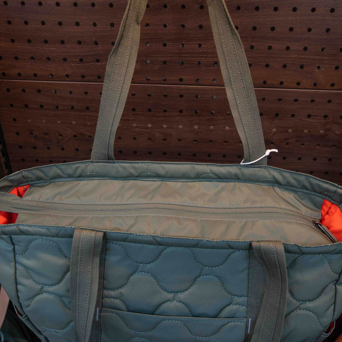 Herschel Heritage Quilted Capsule Tote Bag 24.5L 復古洋蔥絎縫托特包 | 15/16吋絨毛防震電腦層 | 後置行李拉桿套 - Life Sports