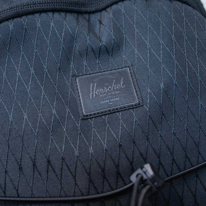 Herschel Kingston Backpack 30L 運動風彈性繩雙肩背囊 | 獨立鞋履裝備層 | 15/16吋電腦艙 AirMesh透氣背墊 - Life Sports
