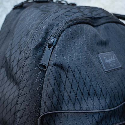 Herschel Kingston Backpack 30L 運動風彈性繩雙肩背囊 | 獨立鞋履裝備層 | 15/16吋電腦艙 AirMesh透氣背墊 - Life Sports