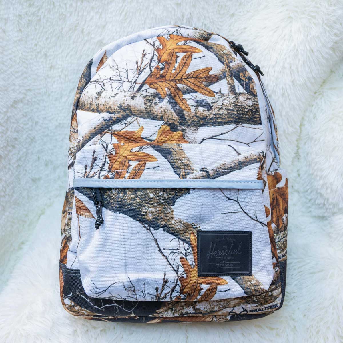 Realtree® Herschel Classic™ 背囊 26L｜標誌性 APX™ 迷彩｜13"/14" 筆電套