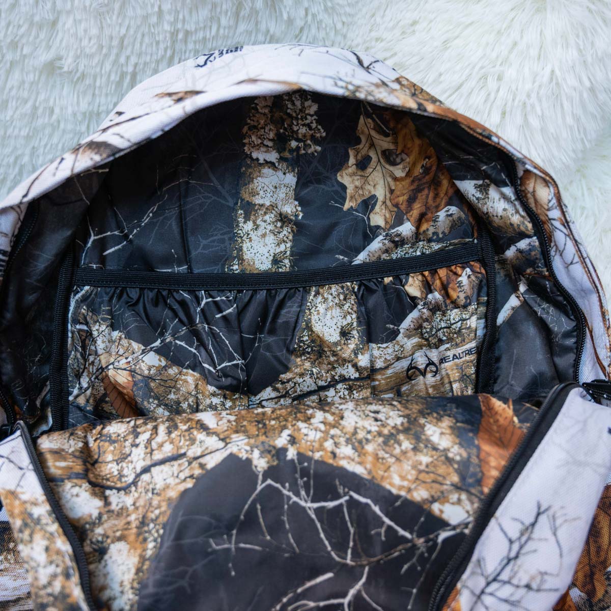 Realtree® Herschel Classic™ 背囊 26L｜標誌性 APX™ 迷彩｜13"/14" 筆電套