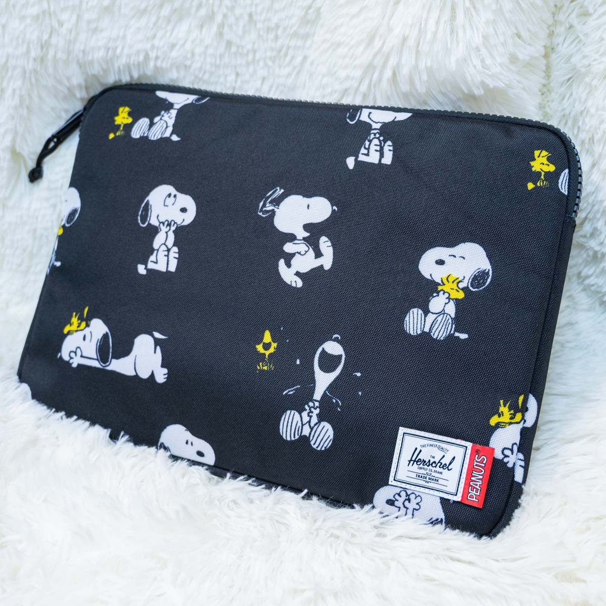 Herschel x Peanuts Anchor 14" 電腦套| Snoopy & Woodstock | 毛絨內裡防刮 | 適合13-14吋筆電