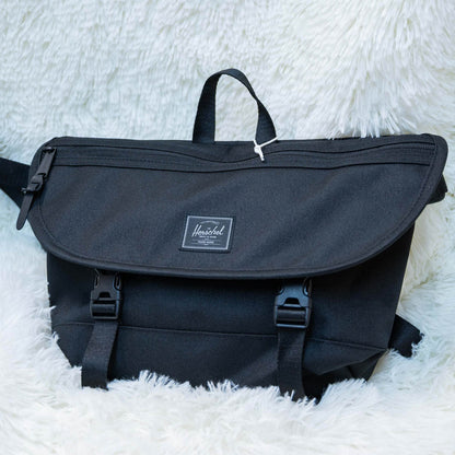 Herschel Cove Messenger 22.5L 斜孭袋 | 15-16吋電腦隔層 | 可調肩帶 | 通勤公事包