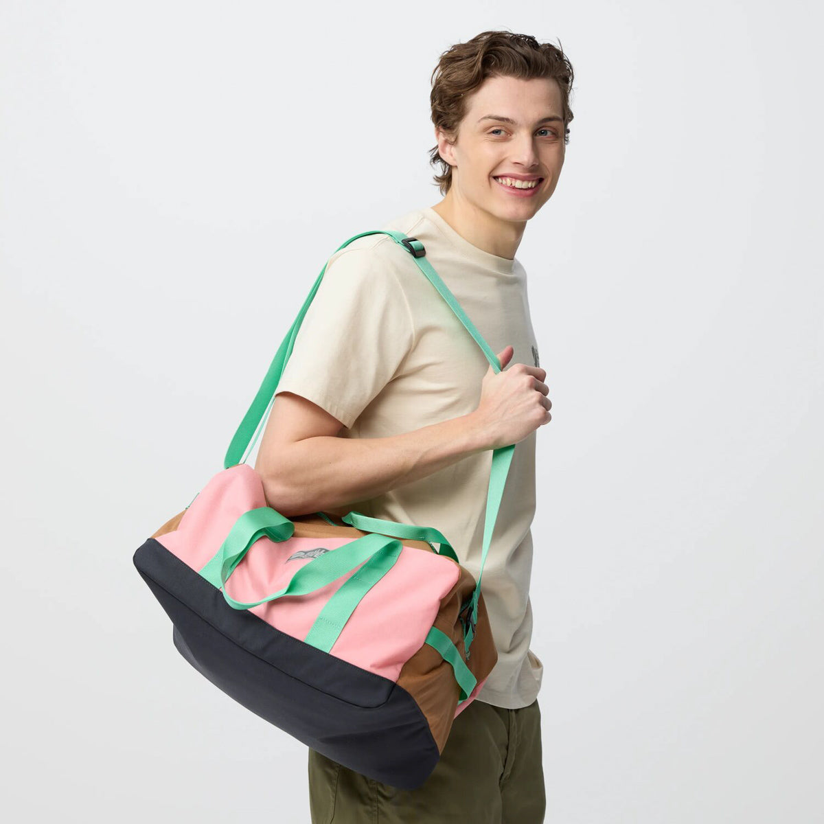 Fjallraven Vardag Duffel 33 專利500D防撕裂多功能旅行健身包【香港行貨】| 奢華加厚防震底座 | 手提側孭後背三棲運動圓筒袋 - Life Sports