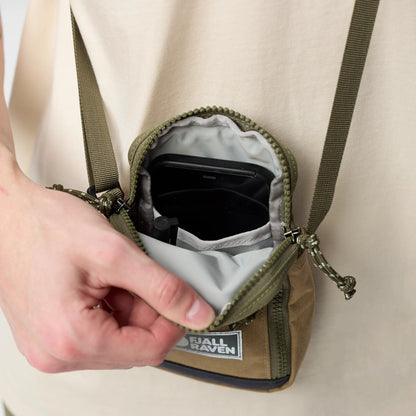 Fjallraven Vardag Pocket Small 500D防撕裂機能斜孭小包【香港行貨】| 雙向拉鍊直立隨身袋 | 手機銀包鎖匙快取貼身小隨行包 - Life Sports