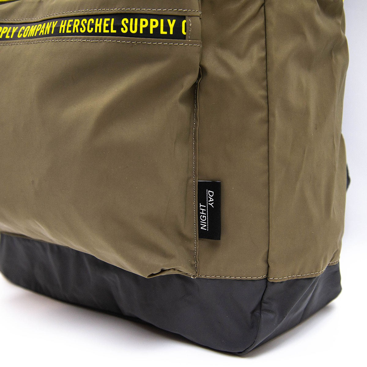 Herschel Packable Daypack Day Night Collection 背囊 背包 Sulfur Spring/Olive Night/Black Reflective