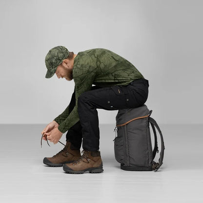 Fjallraven Singi Stubben hunting, fishing and bird watching outdoor backpack 27 liters with iron frame inside for sitting