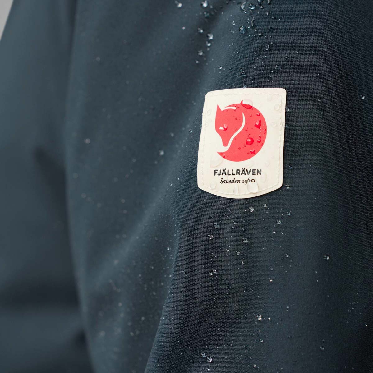 Fjällräven High Coast Hydratic Padded Trail Jacket M 防水保暖外套