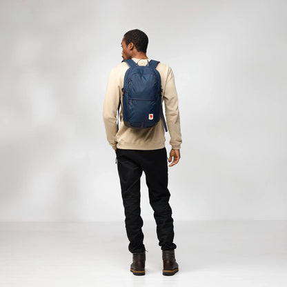 Fjällräven High Coast Backpack 24 背囊 配10,000mm PU塗層 防水耐用 輕量背包