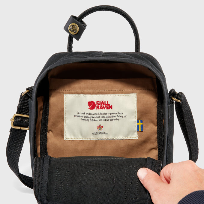 Fjallraven Kanken No.2 Sling Shoulder Bag 斜揹袋 全黑皮帶版 Black