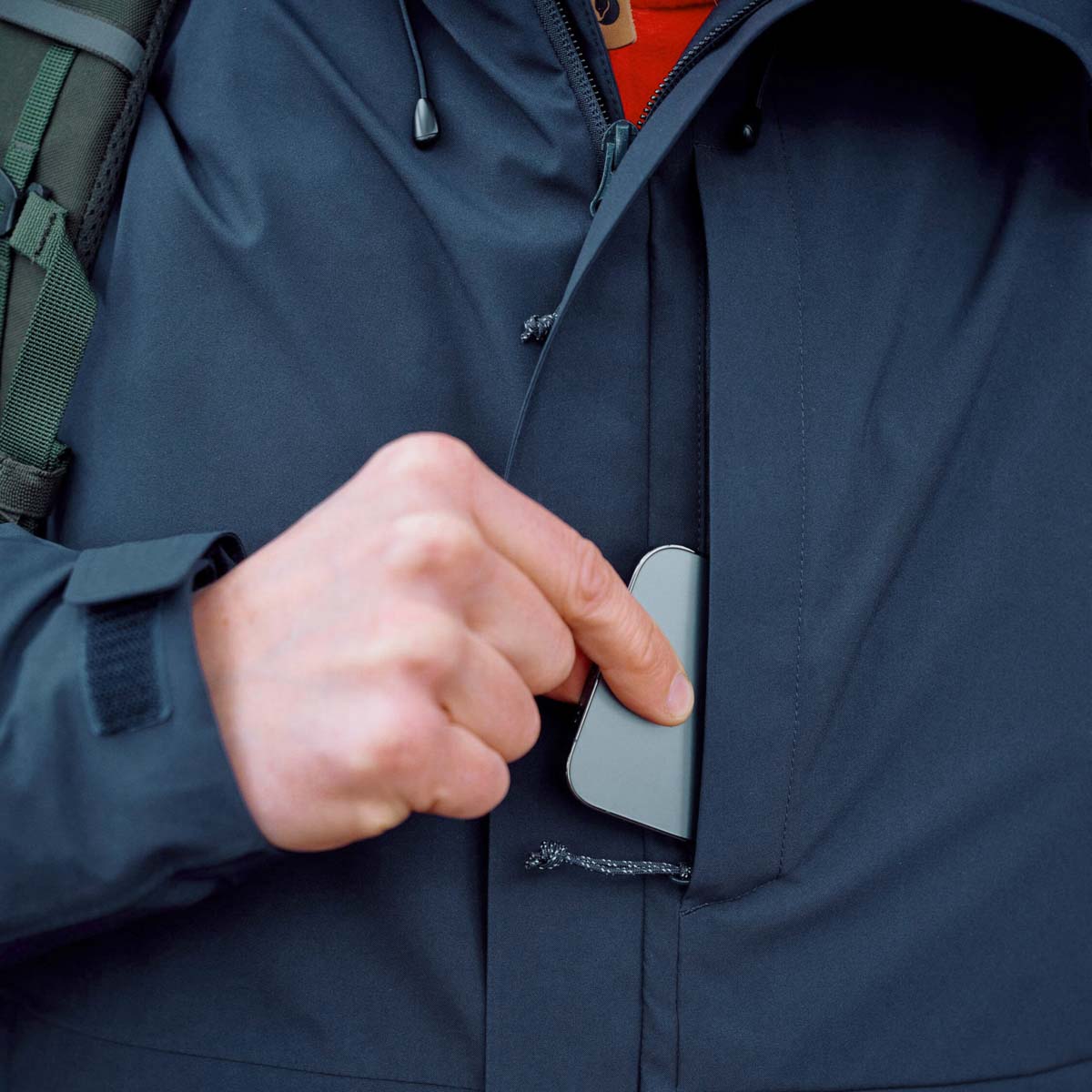 Fjällräven High Coast Hydratic Padded Trail Jacket M 防水保暖外套