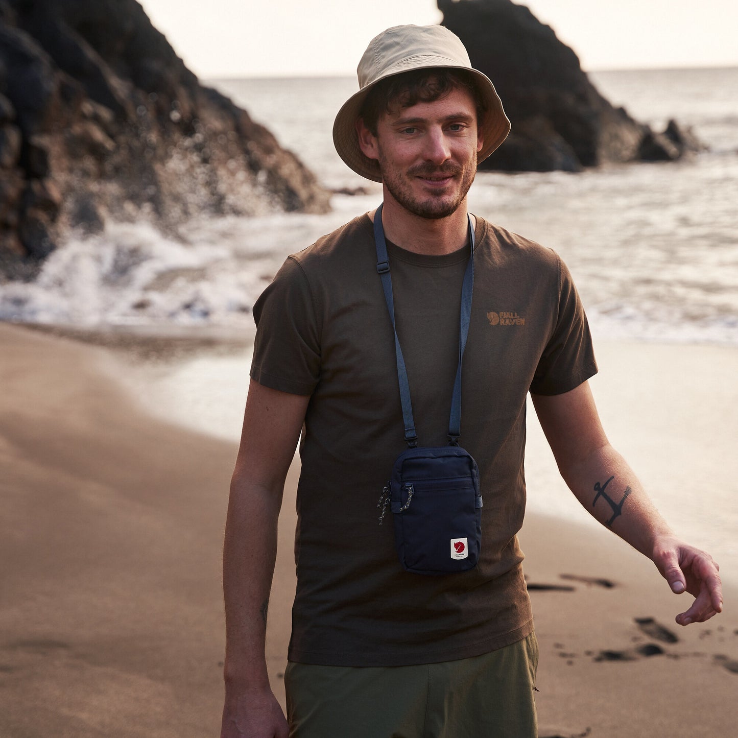 Fjallraven Reversible Bucket Hat 專利G-1000 Air雙面機能快乾漁夫帽【香港行貨】| 拼色純色一秒切換 | 輕量可折疊防曬遮陽盆帽 - Life Sports