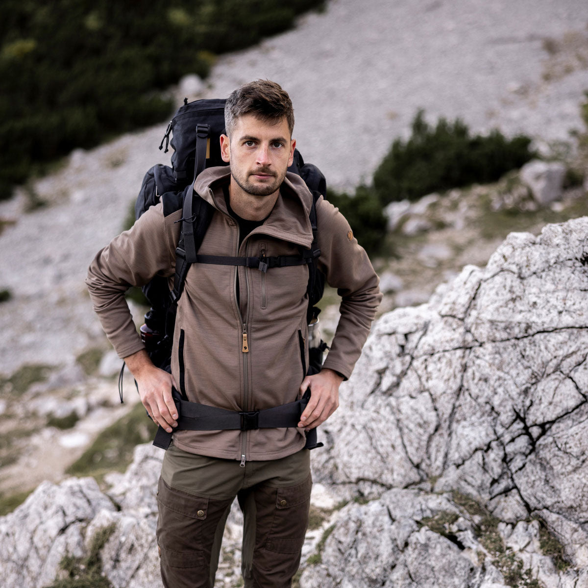 Fjallraven Kajka 75 new version of outdoor mountaineering large-capacity backpack with wooden frame and Perfect Fit adjustment device licensed in Hong Kong