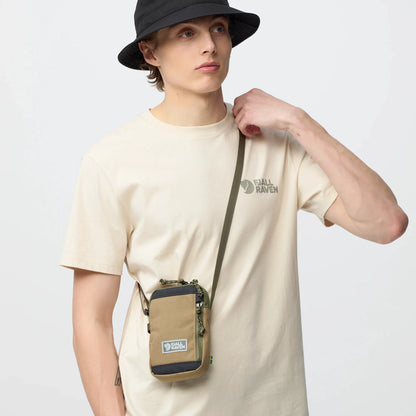 Fjallraven Vardag Pocket 隨身側孭袋 - 香港行貨【2年原廠保養】| G-1000 耐磨防潑水布料 | 極簡復古隨身小包 - Life Sports